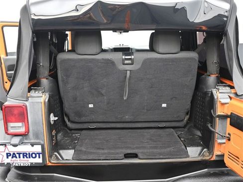 Used 2012 Jeep Wrangler Sport w/ Connectivity Group image 18