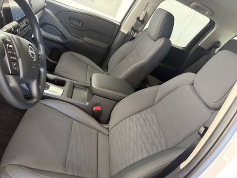 New 2026 Nissan Frontier S image 9