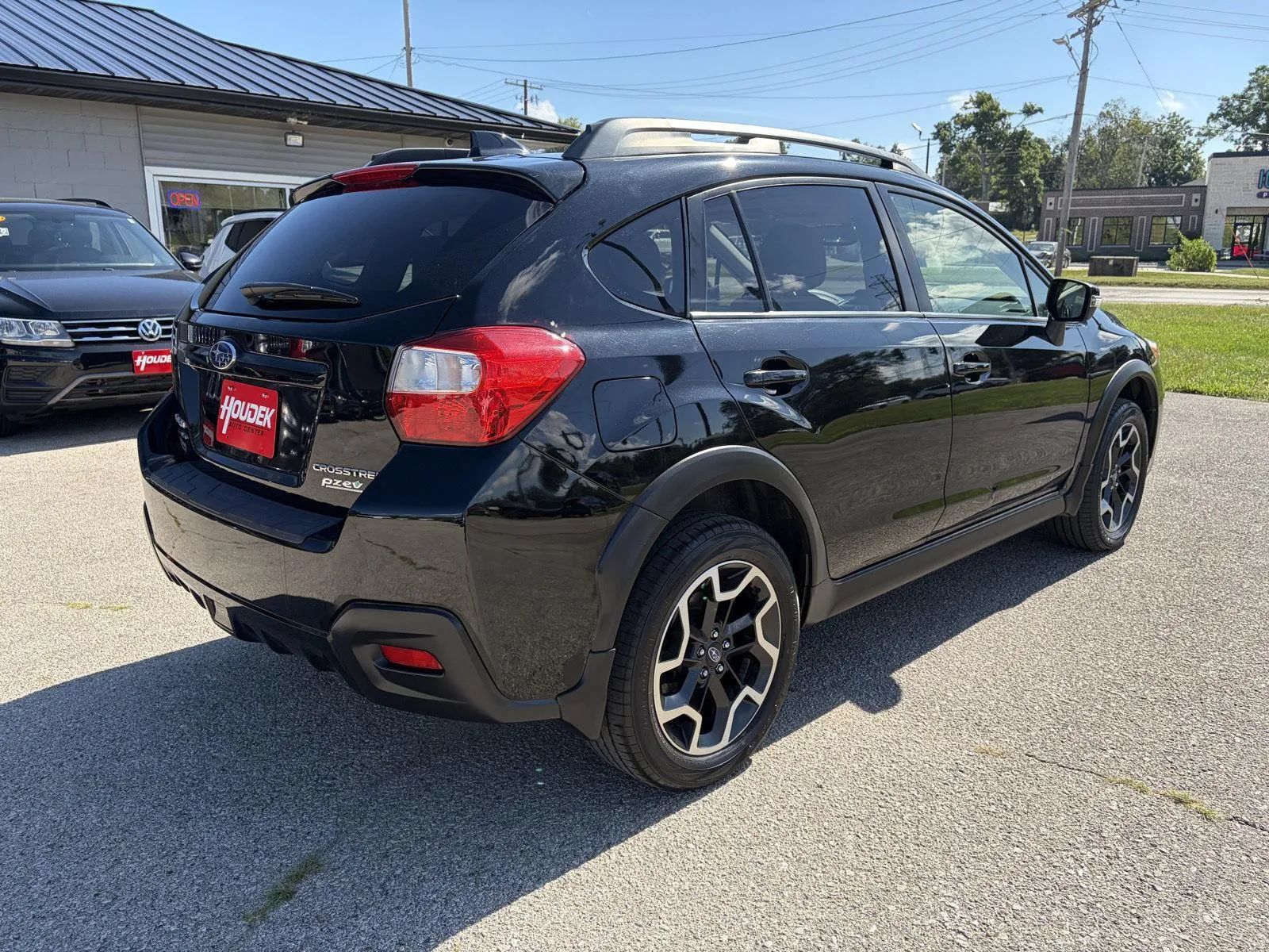 Used 2016 Subaru Crosstrek 2.0i Limited AWD/4WD image 8