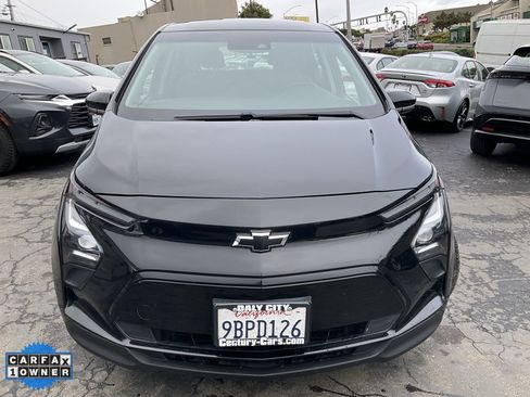 Used 2022 Chevrolet Bolt LT image 2