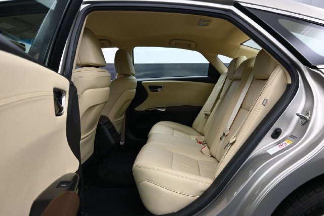 Used 2016 Toyota Avalon XLE FWD image 21
