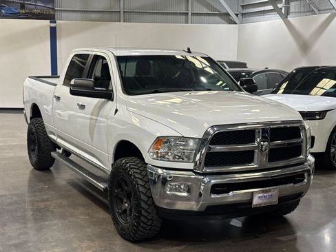 Used 2014 RAM 2500 SLT w/ Luxury Group AWD/4WD image 5