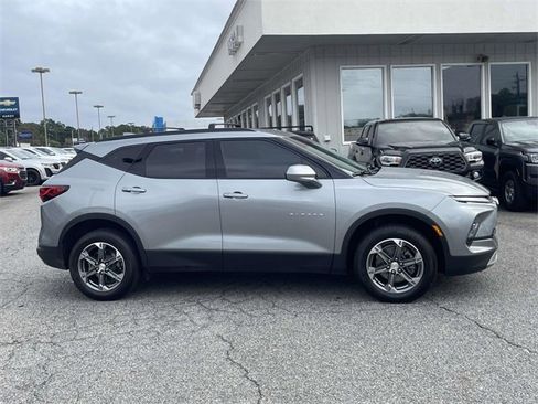 Used 2023 Chevrolet Blazer LT w/ Convenience Package image 2