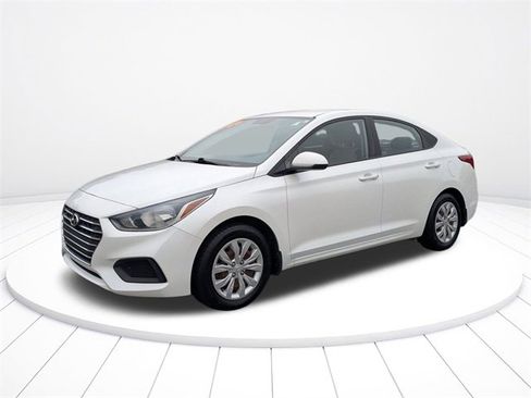Used 2020 Hyundai Accent SE image 7