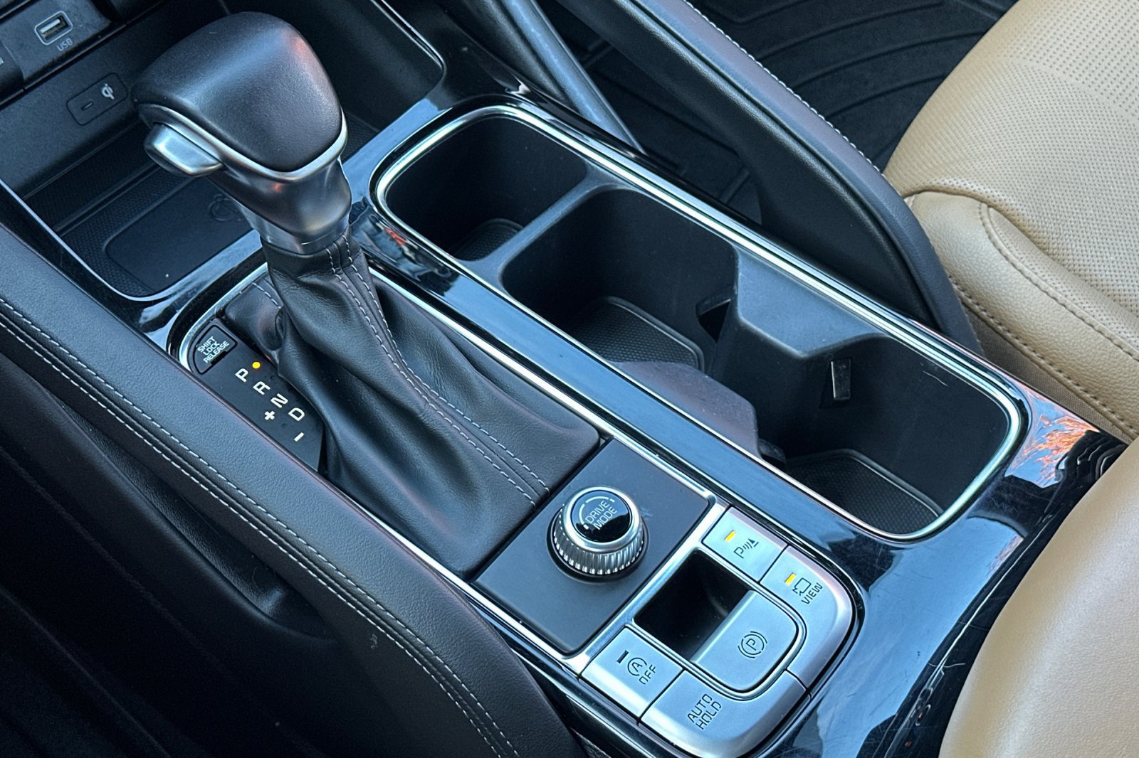 Used 2022 Kia Telluride SX w/ Towing Package FWD image 22