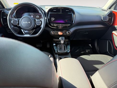 Used 2023 Kia Soul GT-Line FWD image 15