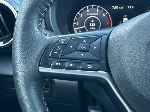 Used 2023 Nissan Kicks SR w/ SR Premium Package FWD image 38