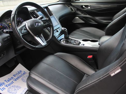 Used 2019 INFINITI Q60 3.0t Luxe w/ Essential Package AWD/4WD image 11
