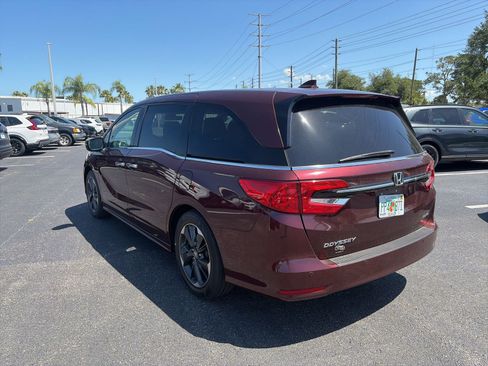 Used 2021 Honda Odyssey Elite image 5