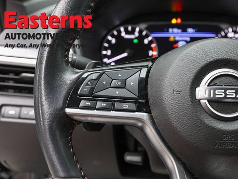 Used 2023 Nissan Altima 2.5 SR AWD/4WD image 15