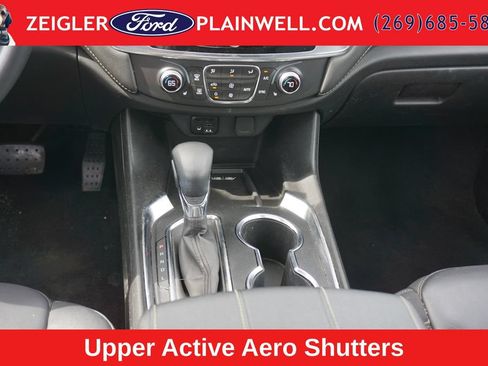 Used 2023 Chevrolet Traverse LT w/ LT Premium Package AWD/4WD image 18