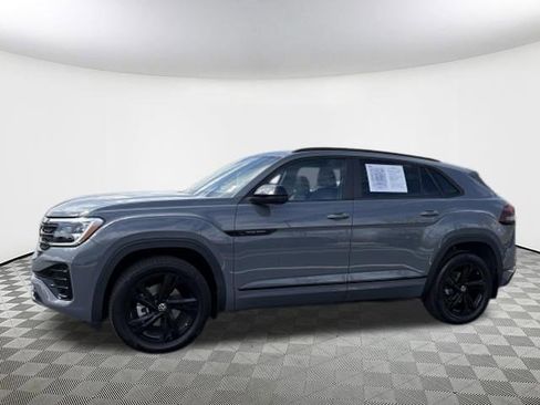 Used 2025 Volkswagen Atlas Cross Sport SEL R-Line image 4