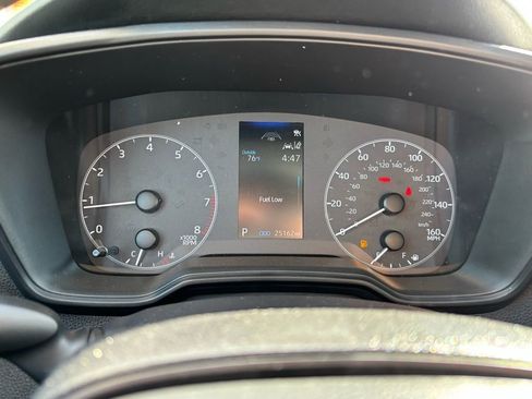 Used 2025 Toyota Corolla LE image 12