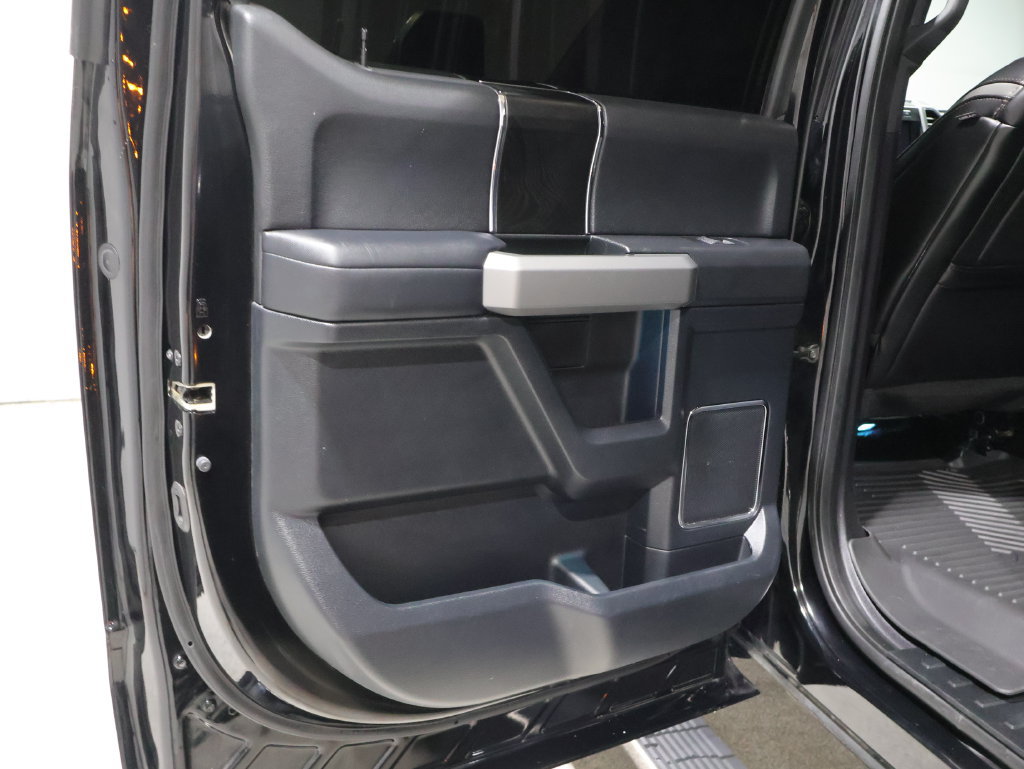Used 2018 Ford F350 Platinum w/ Platinum Ultimate Package AWD/4WD image 18