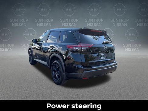 Certified 2026 Nissan Rogue SV FWD image 17