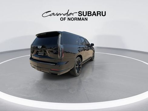 Used 2025 Cadillac Escalade ESV Sport Platinum w/ LPO, ONYX Package AWD/4WD image 8