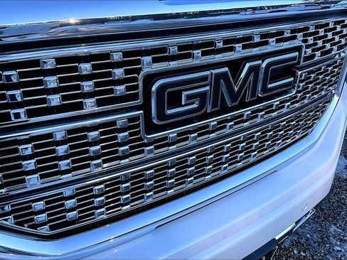 Used 2018 GMC Sierra 1500 Denali w/ Denali Ultimate Package image 32