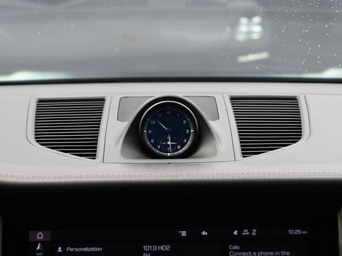 Certified 2022 Porsche Macan AWD/4WD image 21