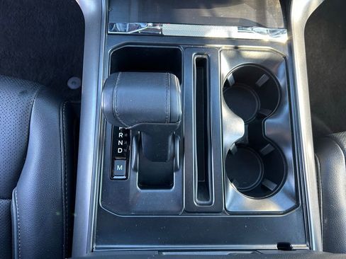 Used 2024 Ford F150 Lariat image 21