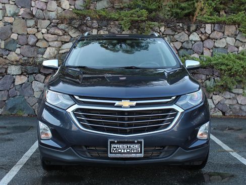 Used 2018 Chevrolet Equinox Premier image 3
