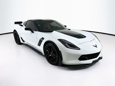 Used 2016 Chevrolet Corvette Z06 w/ Z07 Performance Package RWD image 1