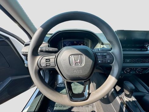 Used 2023 Honda Accord LX image 13