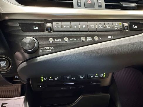 Used 2019 Lexus ES 350 w/ Accessory Package FWD image 30