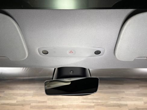 Used 2025 Tesla Model 3 Long Range AWD/4WD image 15