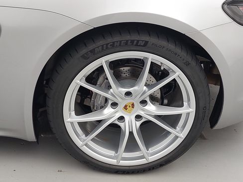 Certified 2025 Porsche 718 Cayman RWD image 30