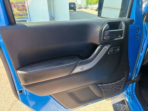 Used 2016 Jeep Wrangler Sport image 9