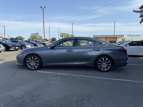 Used 2019 Lexus ES 350 w/ Premium Package image 6