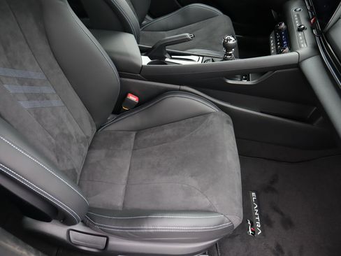New 2025 Hyundai Elantra N Base image 21