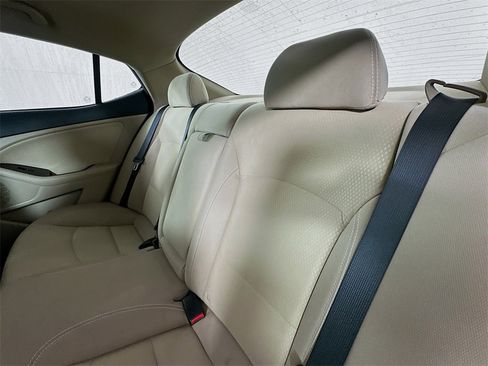 Used 2013 Kia Optima LX w/ Convenience Plus Pkg image 22