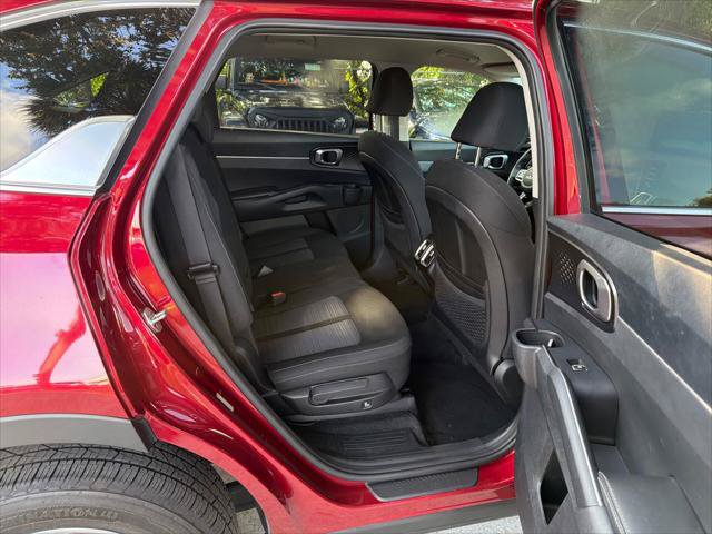 Used 2022 Kia Sorento LX FWD image 22