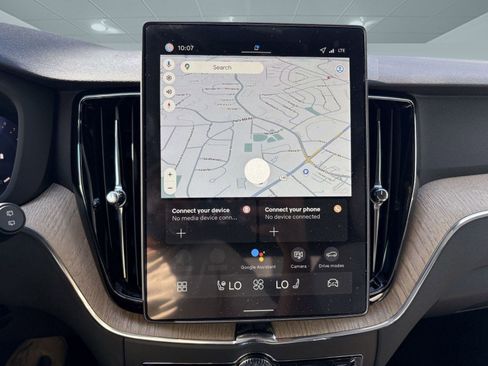 New 2026 Volvo XC60 B5 Core w/ Climate Package image 28