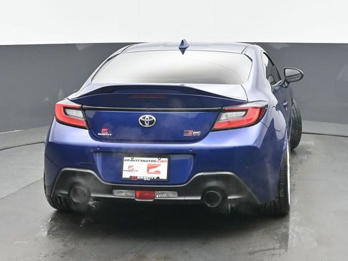 Used 2023 Toyota GR86 Premium image 4