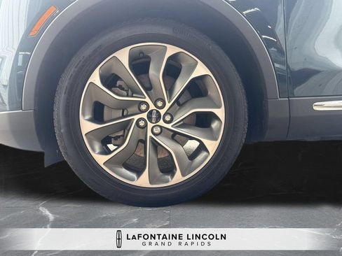 Certified 2023 Lincoln Nautilus Reserve AWD/4WD image 34