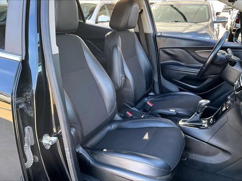 Used 2018 Buick Encore Preferred image 8