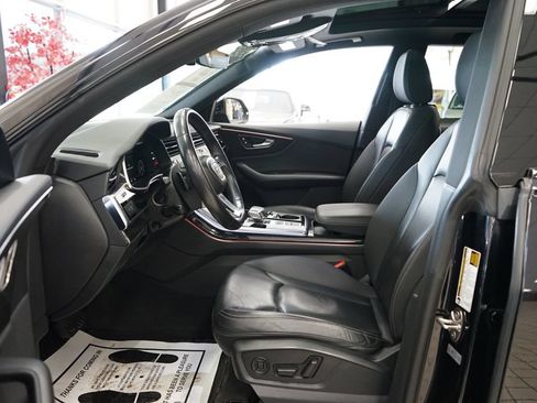 Used 2021 Audi Q8 Premium Plus w/ Premium Plus Package AWD/4WD image 30
