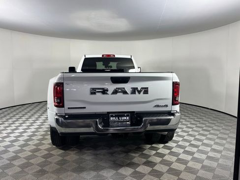 Used 2025 RAM 3500 Big Horn image 7