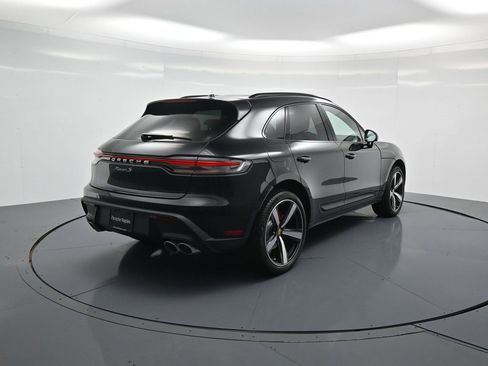 Certified 2025 Porsche Macan S image 28