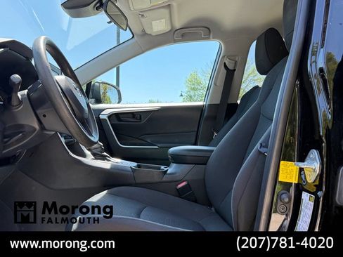Used 2021 Toyota RAV4 LE AWD/4WD image 30