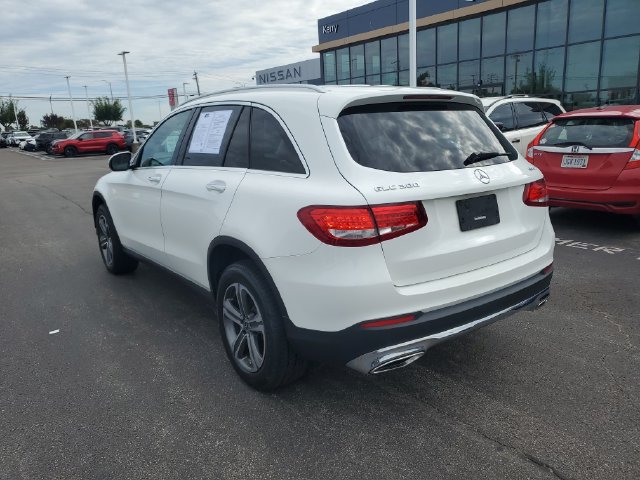 Used 2018 Mercedes-Benz GLC 300 4MATIC image 3