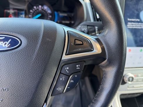 Used 2023 Ford Edge SEL w/ Convenience Package image 11