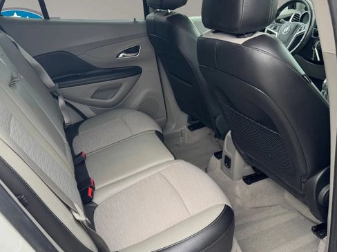 Used 2015 Buick Encore Convenience FWD image 14