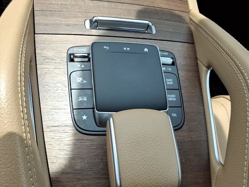 Used 2024 Mercedes-Benz GLE 450 4MATIC image 19