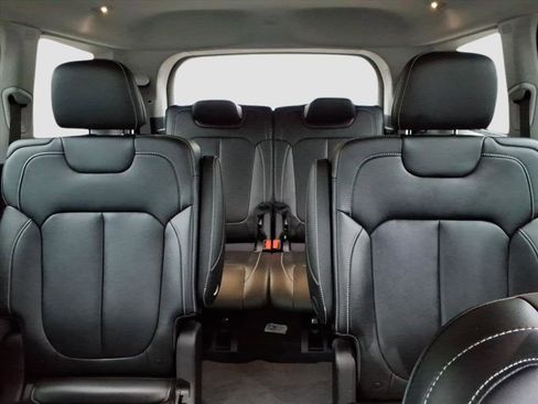 Used 2023 Jeep Grand Cherokee L Limited w/ Trailer Tow Group (B) image 15