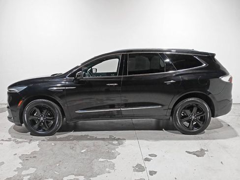 Used 2023 Buick Enclave Essence w/ Sport Touring Edition AWD/4WD image 4
