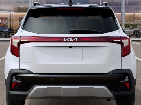New 2026 Kia Seltos S FWD image 16