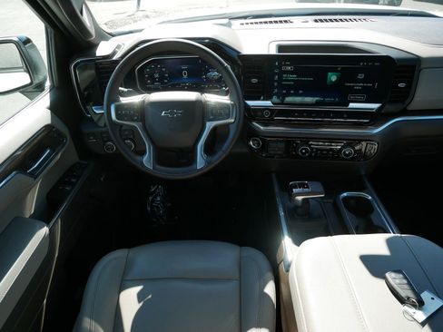 Used 2024 Chevrolet Silverado 1500 RST AWD/4WD image 12